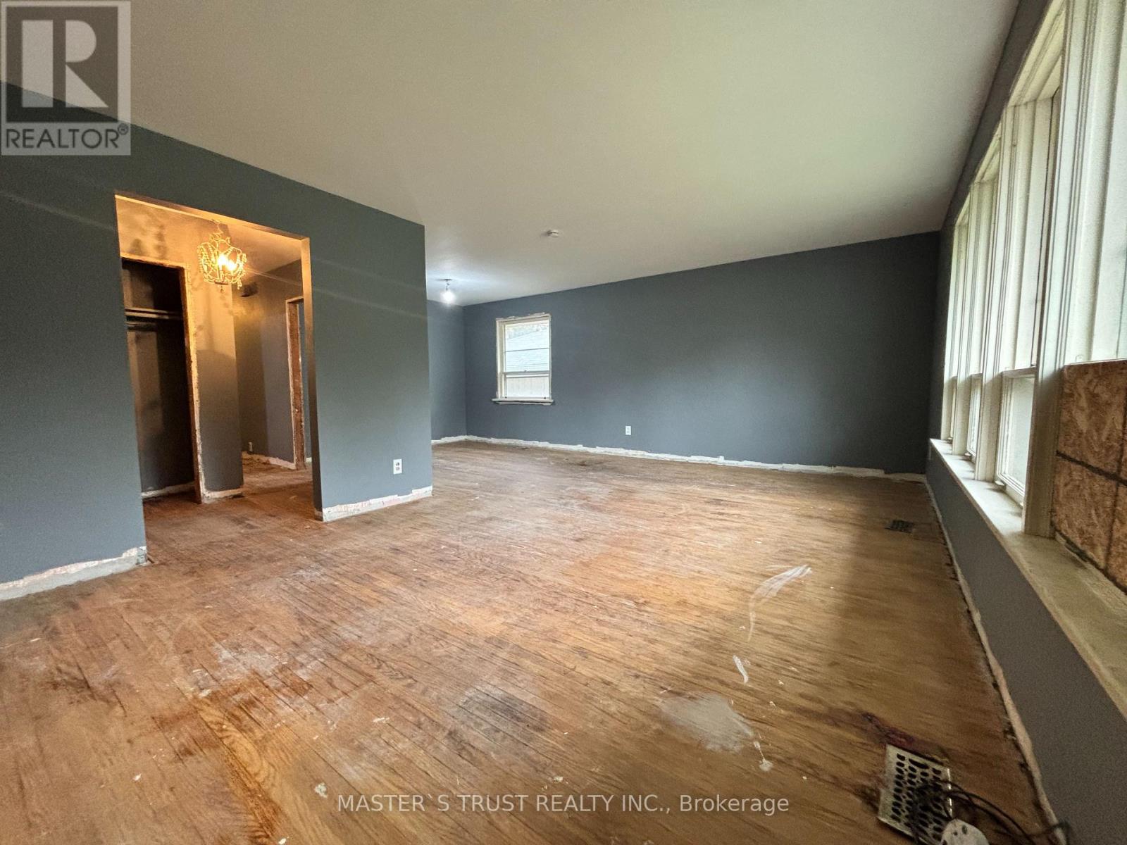 62 Melrose Avenue, Barrie, Ontario  L4M 2A9 - Photo 6 - S14033486