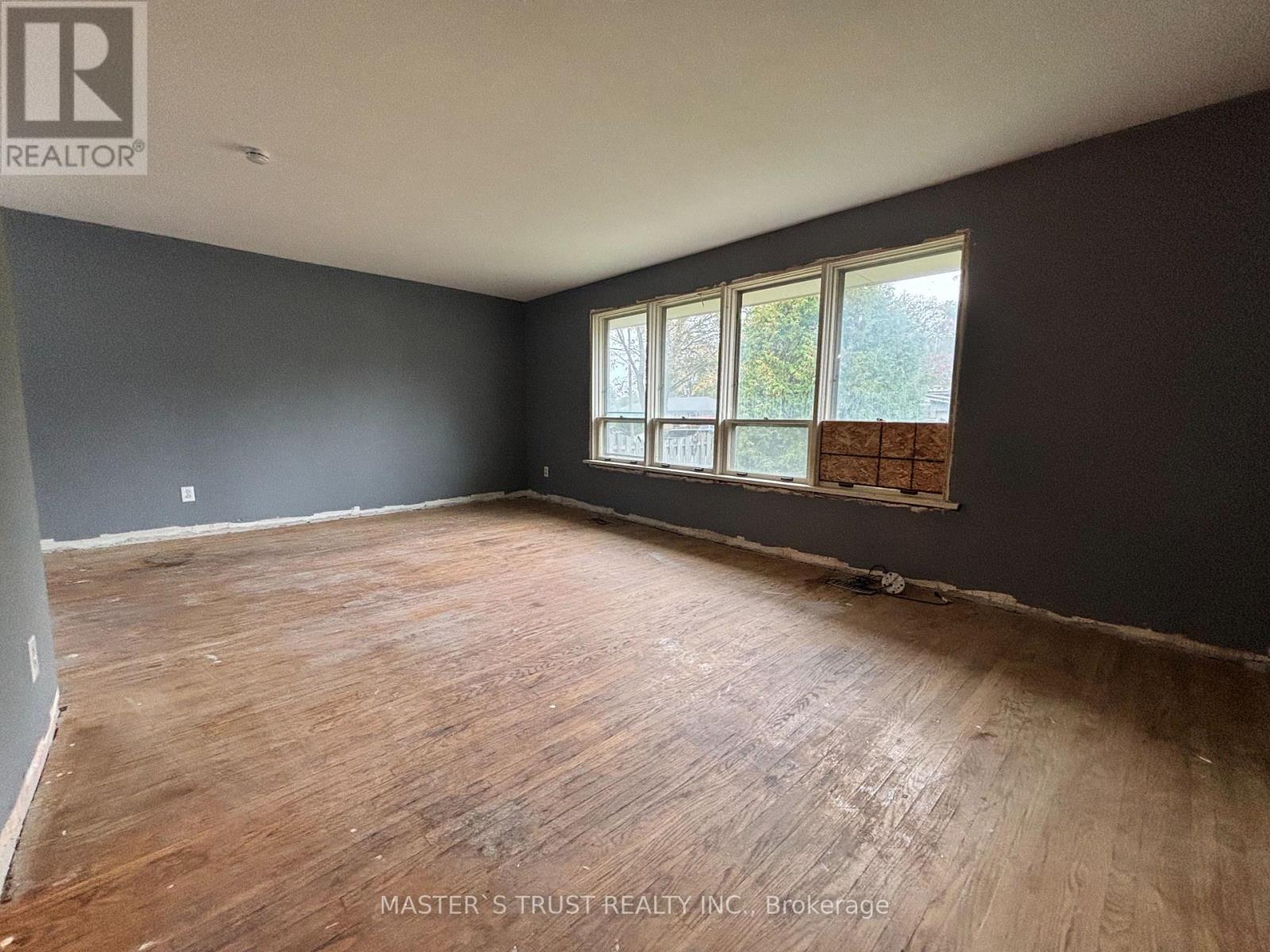 62 Melrose Avenue, Barrie, Ontario  L4M 2A9 - Photo 7 - S14033486