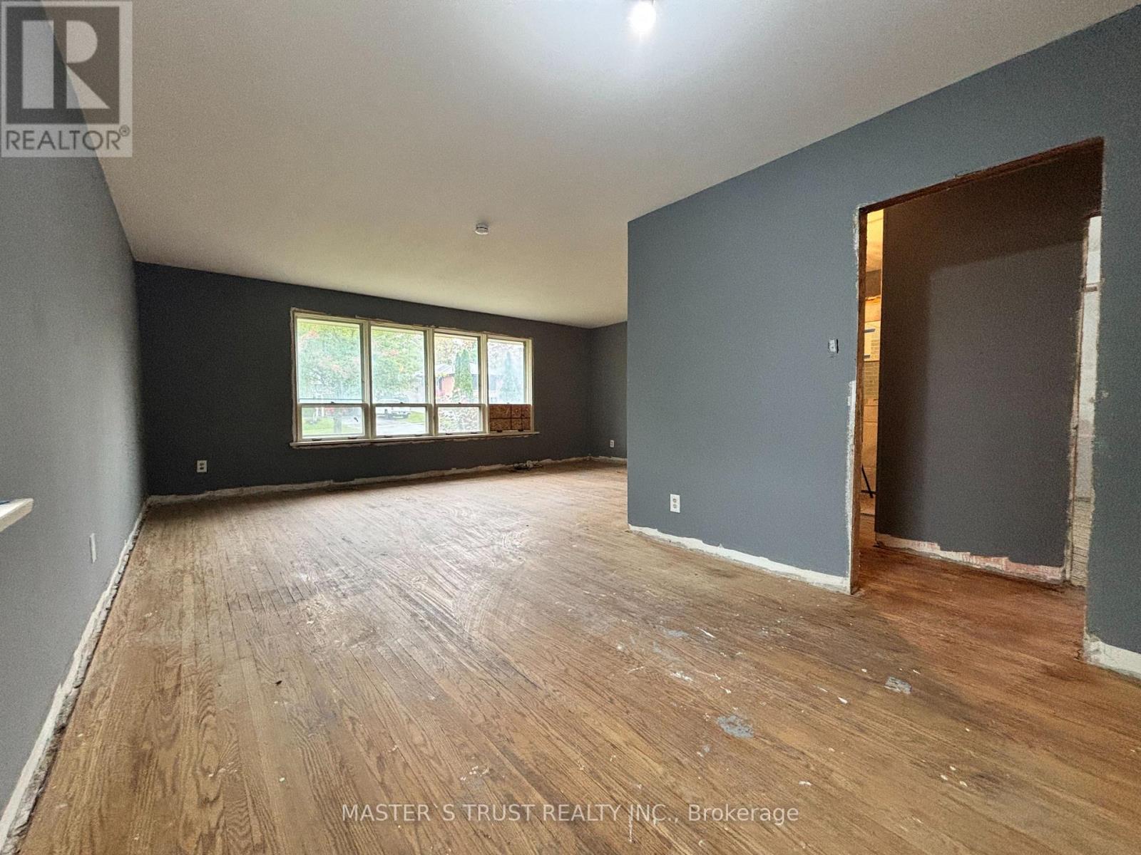 62 Melrose Avenue, Barrie, Ontario  L4M 2A9 - Photo 8 - S14033486
