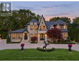 13 LEGACY COURT, Toronto, Ontario