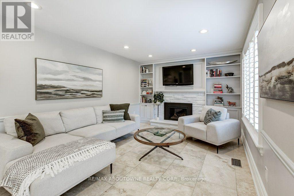 2080 Mckerlie Crescent, Burlington, Ontario  L7M 4E8 - Photo 15 - W14033544