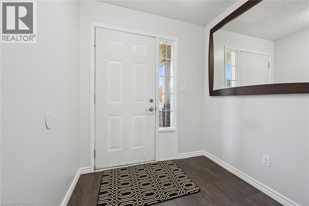 959 Zeller Crescent, Kitchener, Ontario  N2A 0C9 - Photo 5 - 40870912