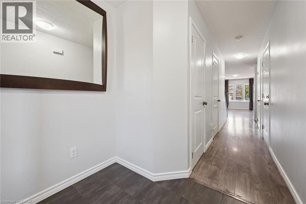 959 Zeller Crescent, Kitchener, Ontario  N2A 0C9 - Photo 6 - 40870912