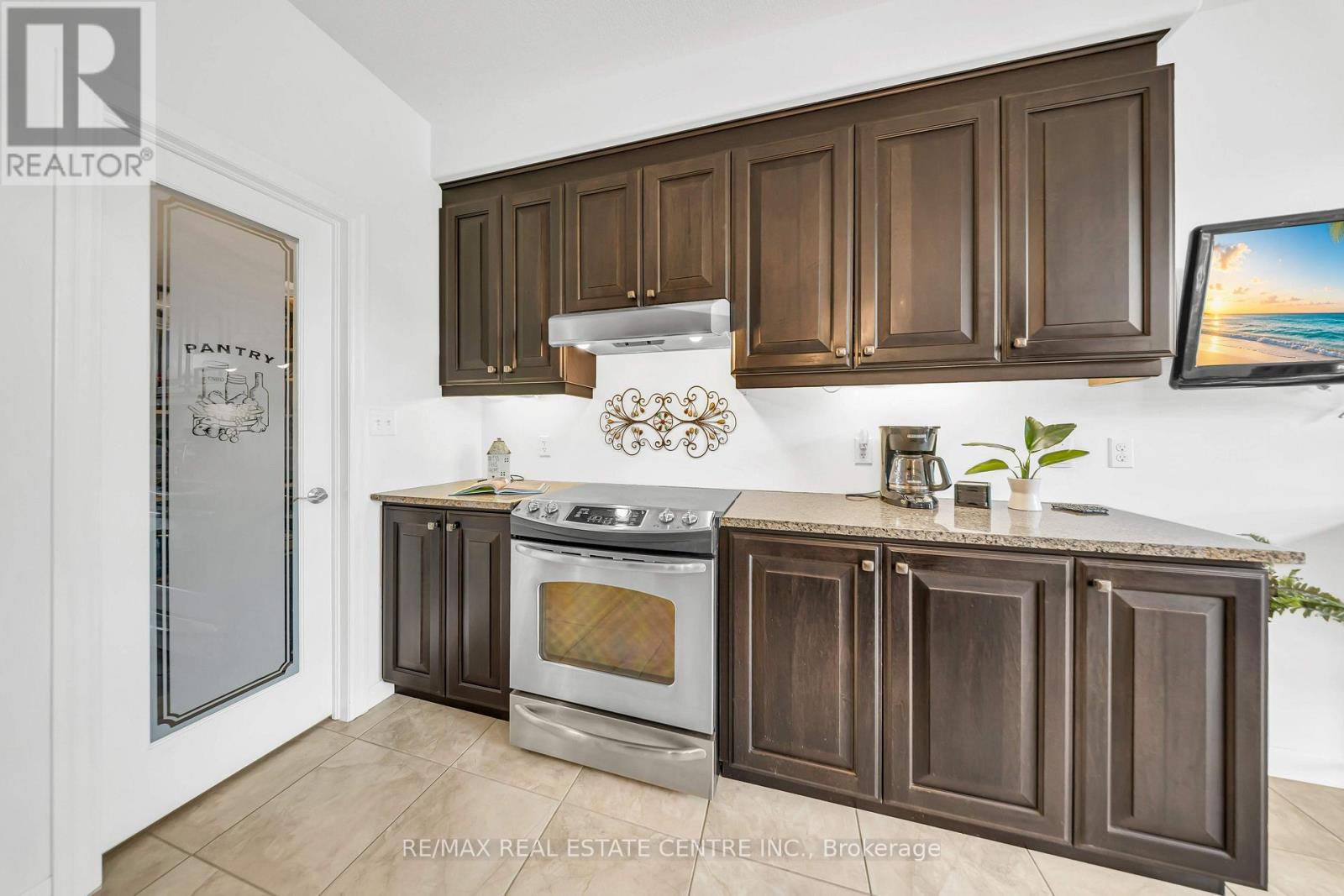 365 Woodbine Avenue, Kitchener, Ontario  N2R 0A9 - Photo 13 - X14033600