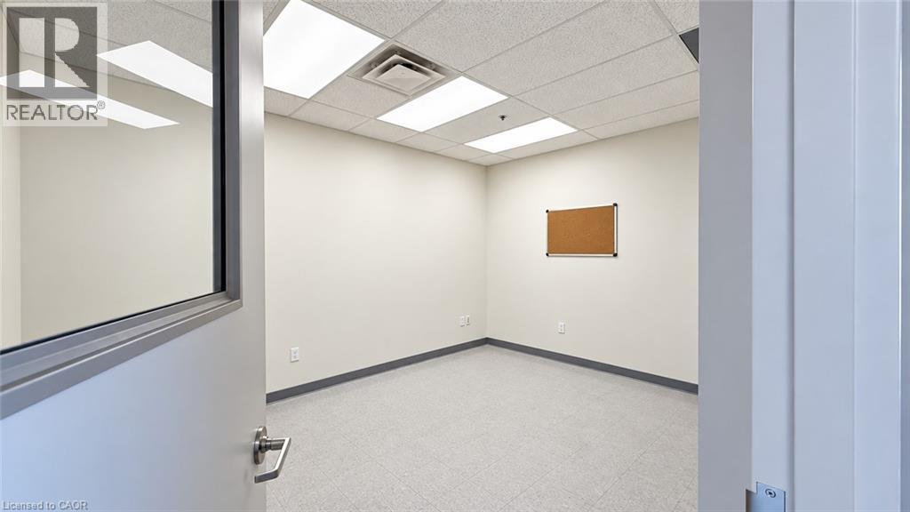 380 Mcneilly Road Unit# 104 & 105, Stoney Creek, Ontario  L8E 5H4 - Photo 19 - 40836563
