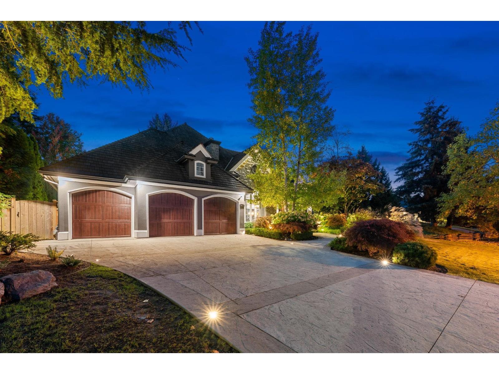 3415 CANTERBURY DRIVE