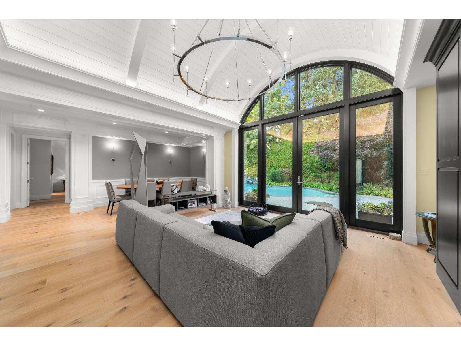 3415 CANTERBURY DRIVE