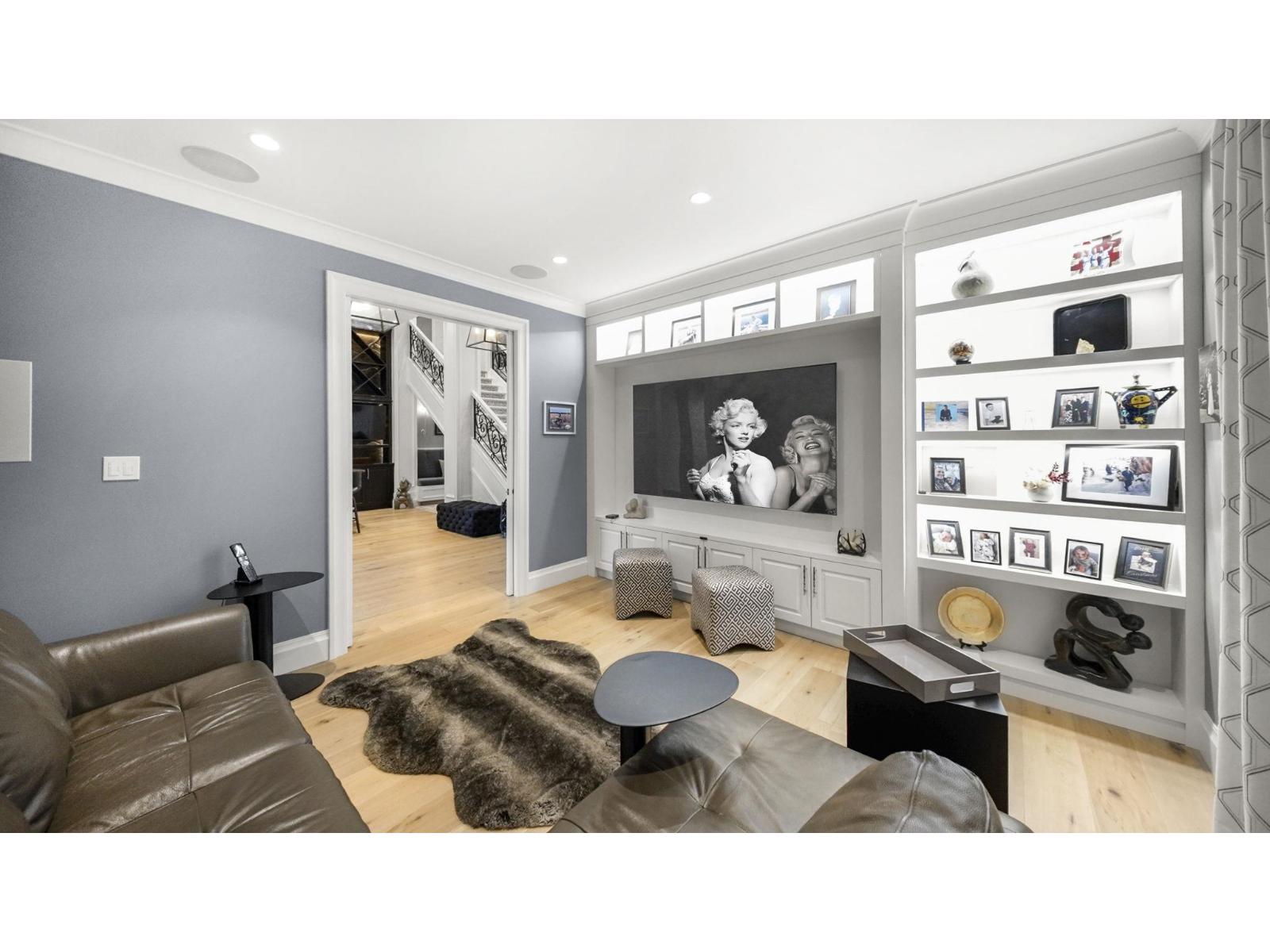 3415 CANTERBURY DRIVE