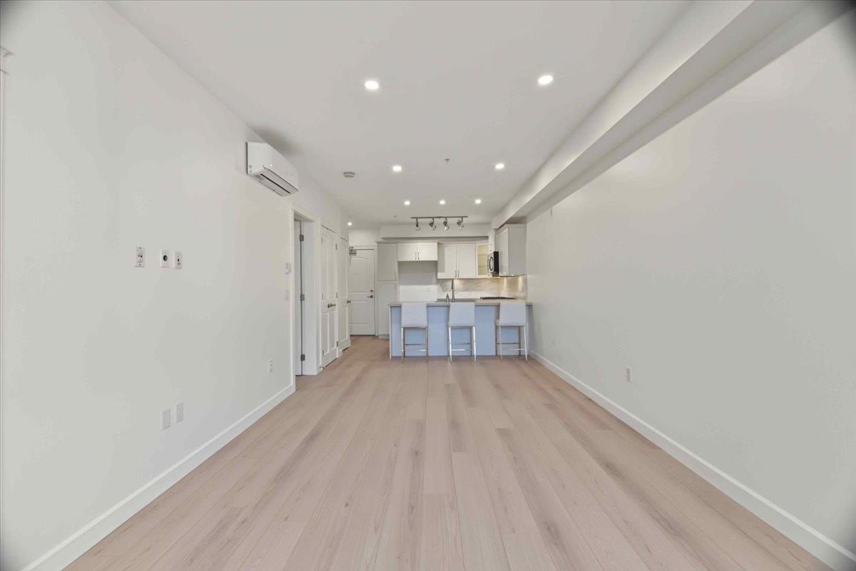 408 14588 MCDOUGALL DRIVE