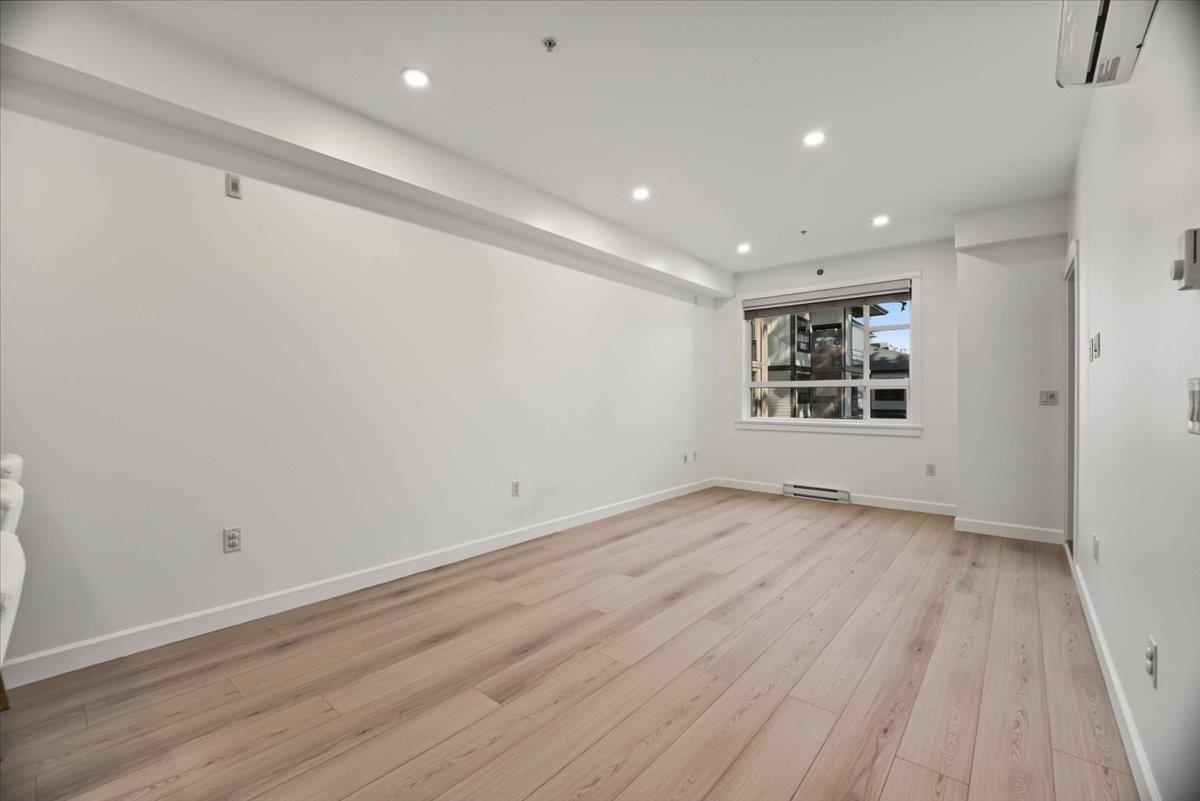 408 14588 MCDOUGALL DRIVE