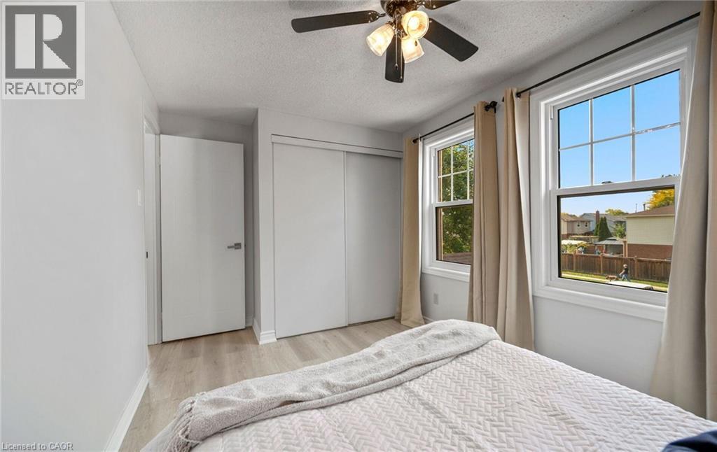 2092 Hunt Crescent, Burlington, Ontario  L7M 2N9 - Photo 28 - 40871398
