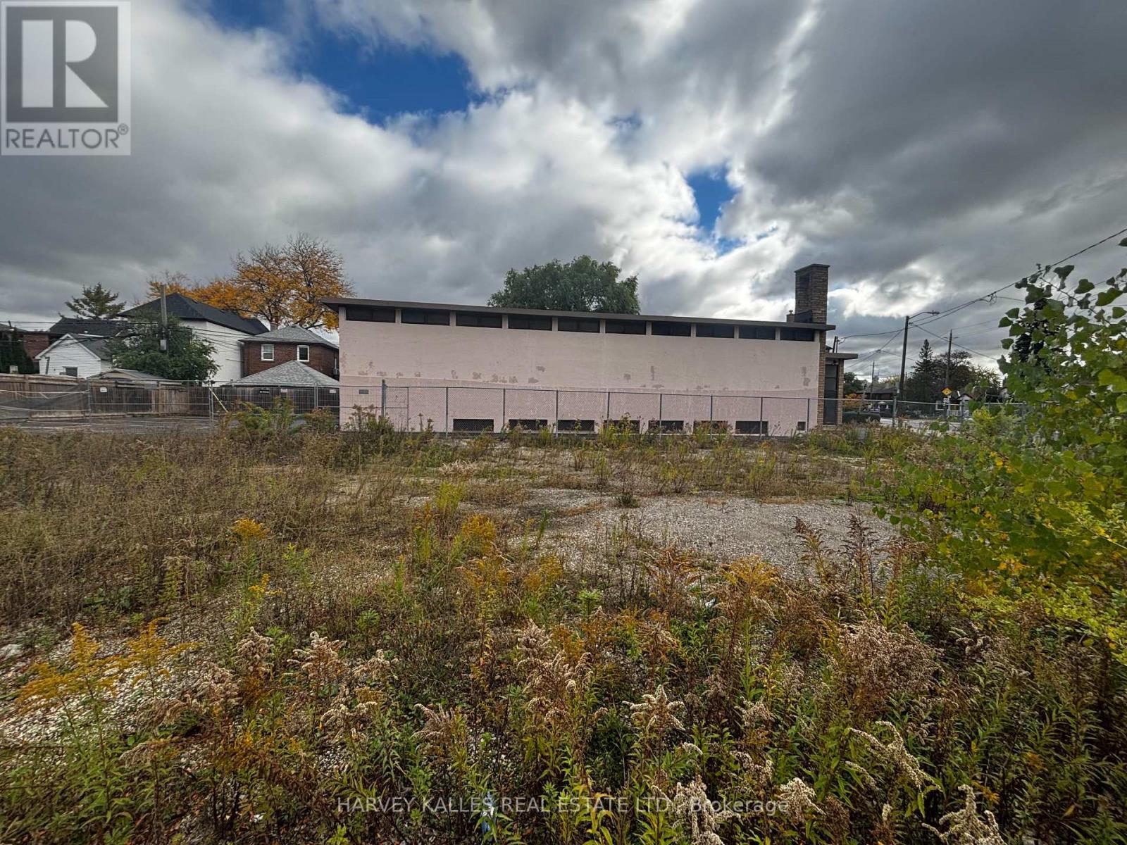 463 Vaughan Road, Toronto, Ontario  M6C 2P4 - Photo 3 - C14032640