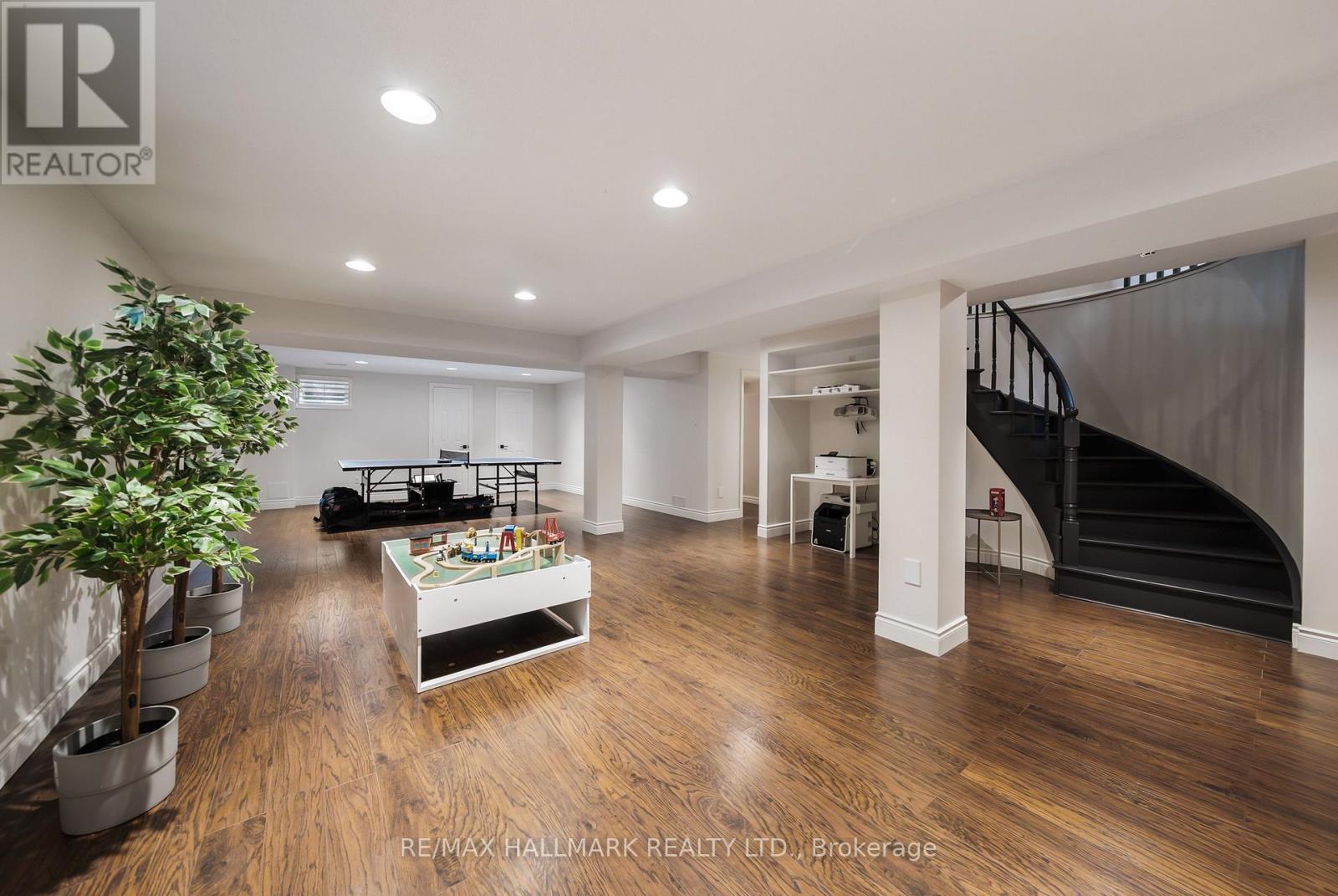 54 Theobalds Circle, Richmond Hill, Ontario  L4C 9C9 - Photo 32 - N13871220