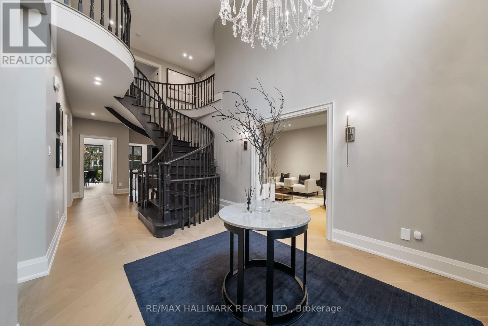 54 Theobalds Circle, Richmond Hill, Ontario  L4C 9C9 - Photo 5 - N13871220