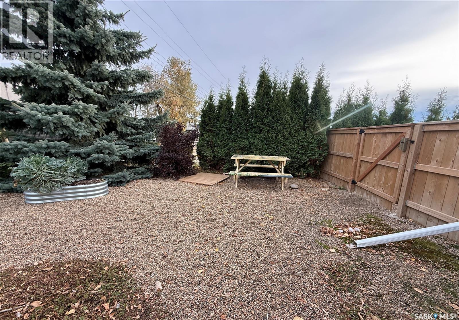 B 112 21st Street, Battleford, Saskatchewan  S0M 0E0 - Photo 17 - SK051106
