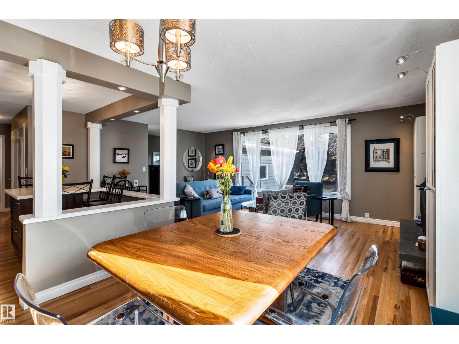 40 GLENHAVEN CR