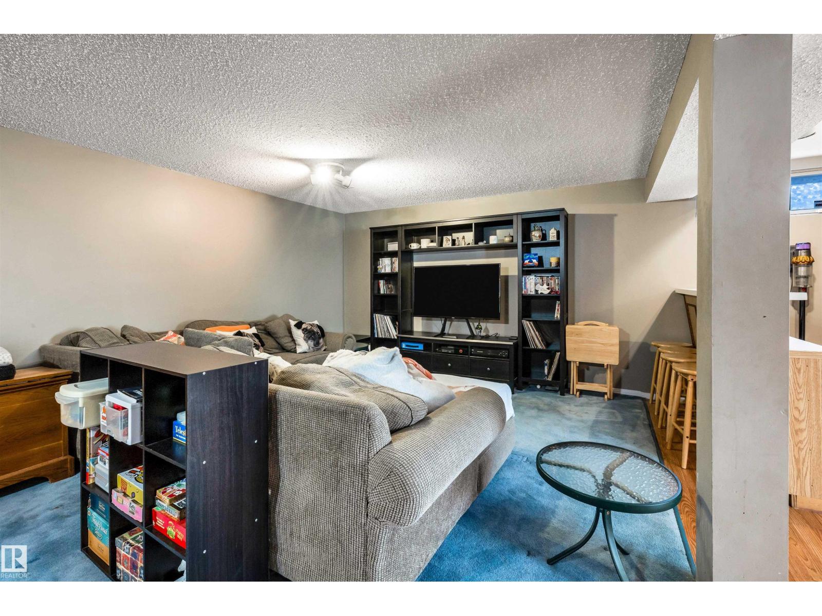 40 GLENHAVEN CR