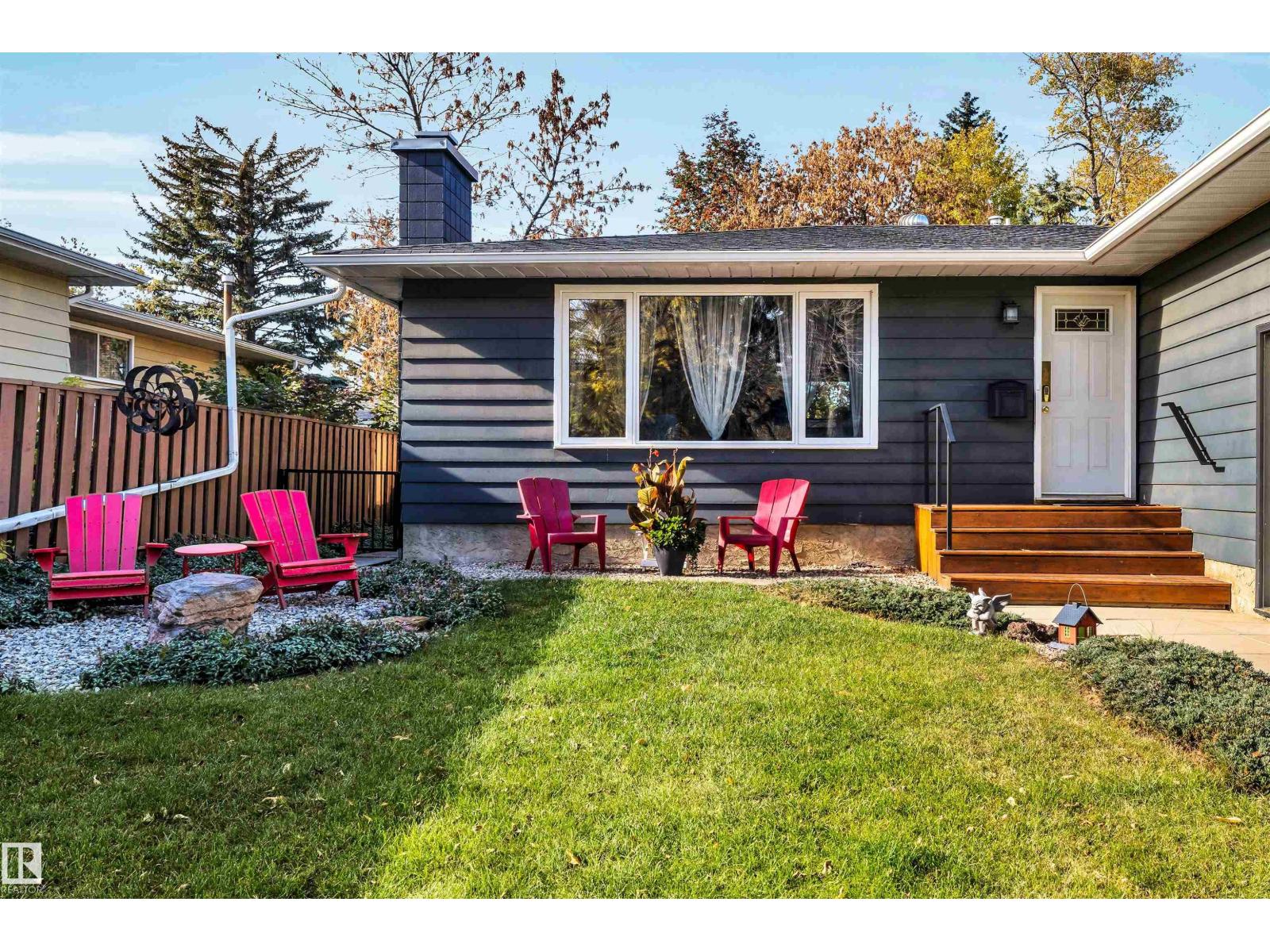 40 GLENHAVEN CR