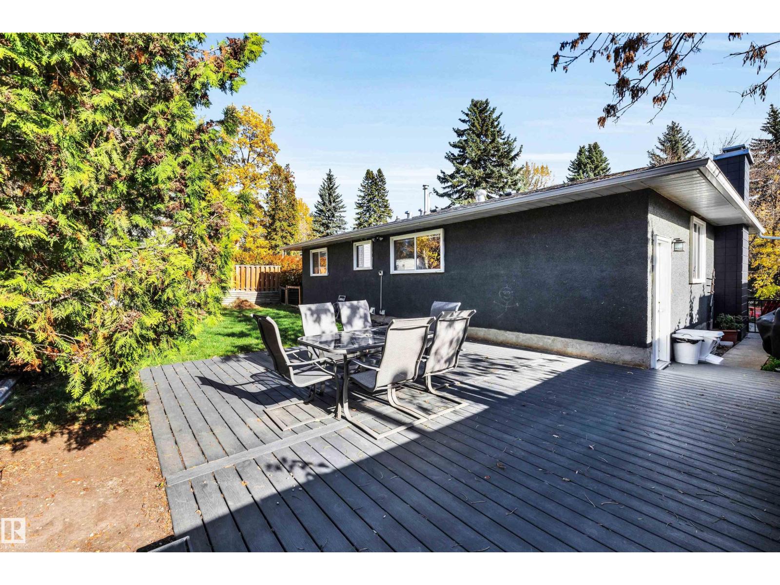 40 GLENHAVEN CR