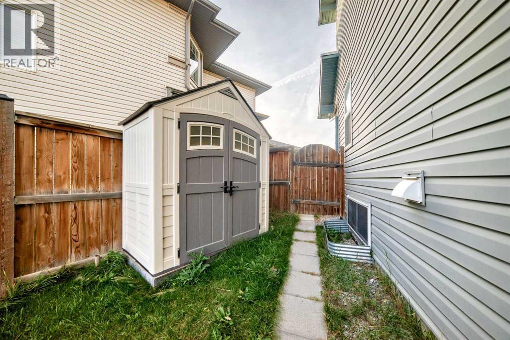 86 Panamount Plaza NW