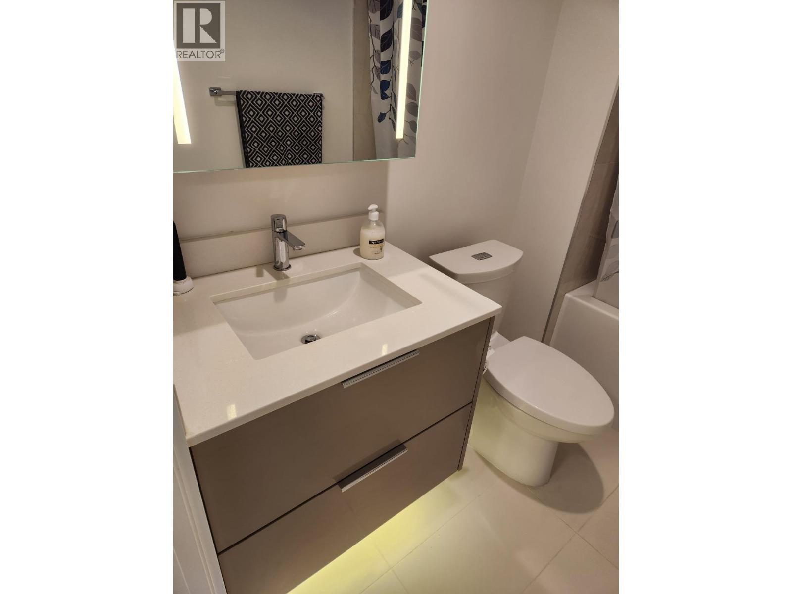 1002 1401 Hunter Street, North Vancouver, British Columbia  V7J 0E2 - Photo 11 - R3175339