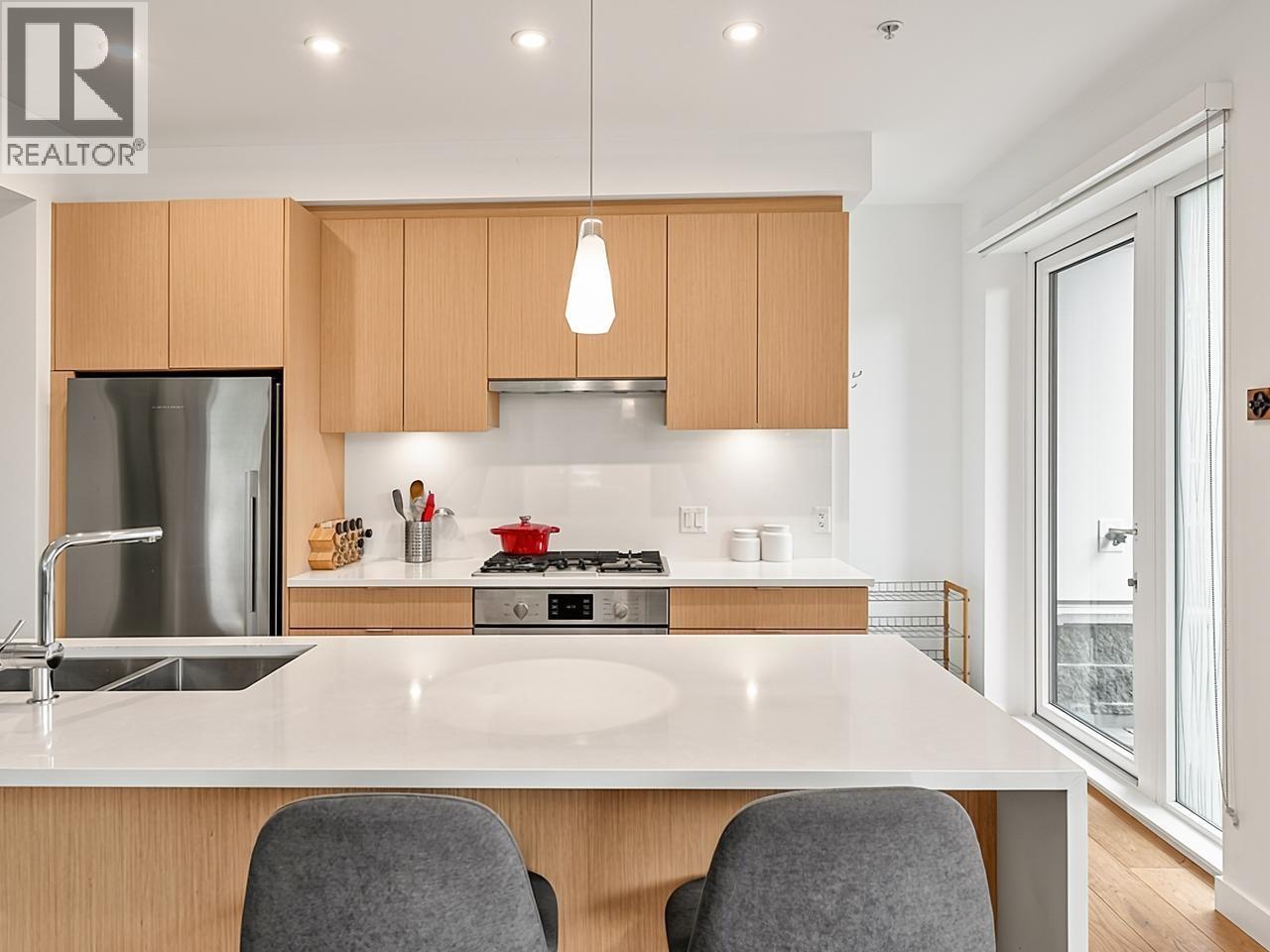 104 108 E 35th Avenue, Vancouver, British Columbia  V5W 1A6 - Photo 6 - R3175354