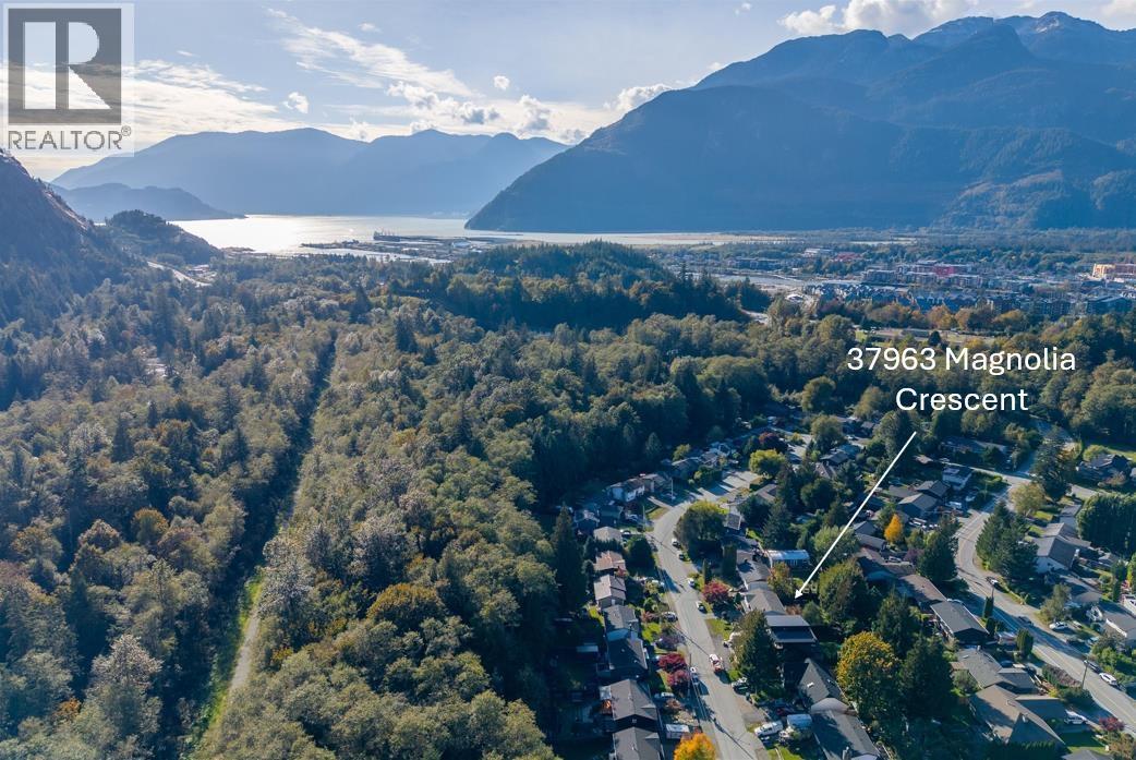 37963 Magnolia Crescent, Squamish, British Columbia  V8B 0X7 - Photo 36 - R3175383