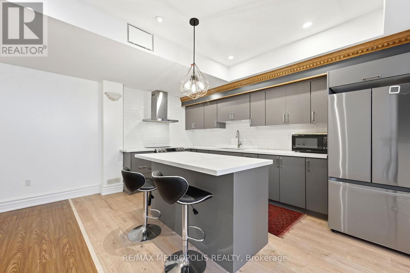 Bsmt - 2 Denvale Road, Toronto, Ontario  M4B 3B4 - Photo 11 - E14033782