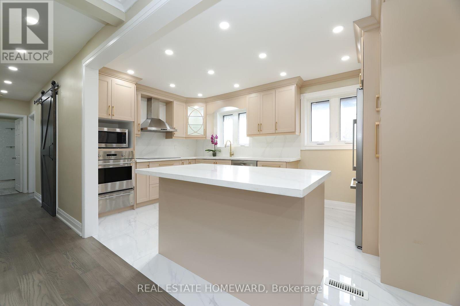Upper - 36 Kim Court, Toronto, Ontario  M1K 3R6 - Photo 10 - E14033784
