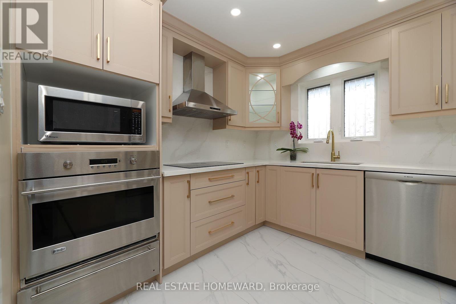 Upper - 36 Kim Court, Toronto, Ontario  M1K 3R6 - Photo 14 - E14033784