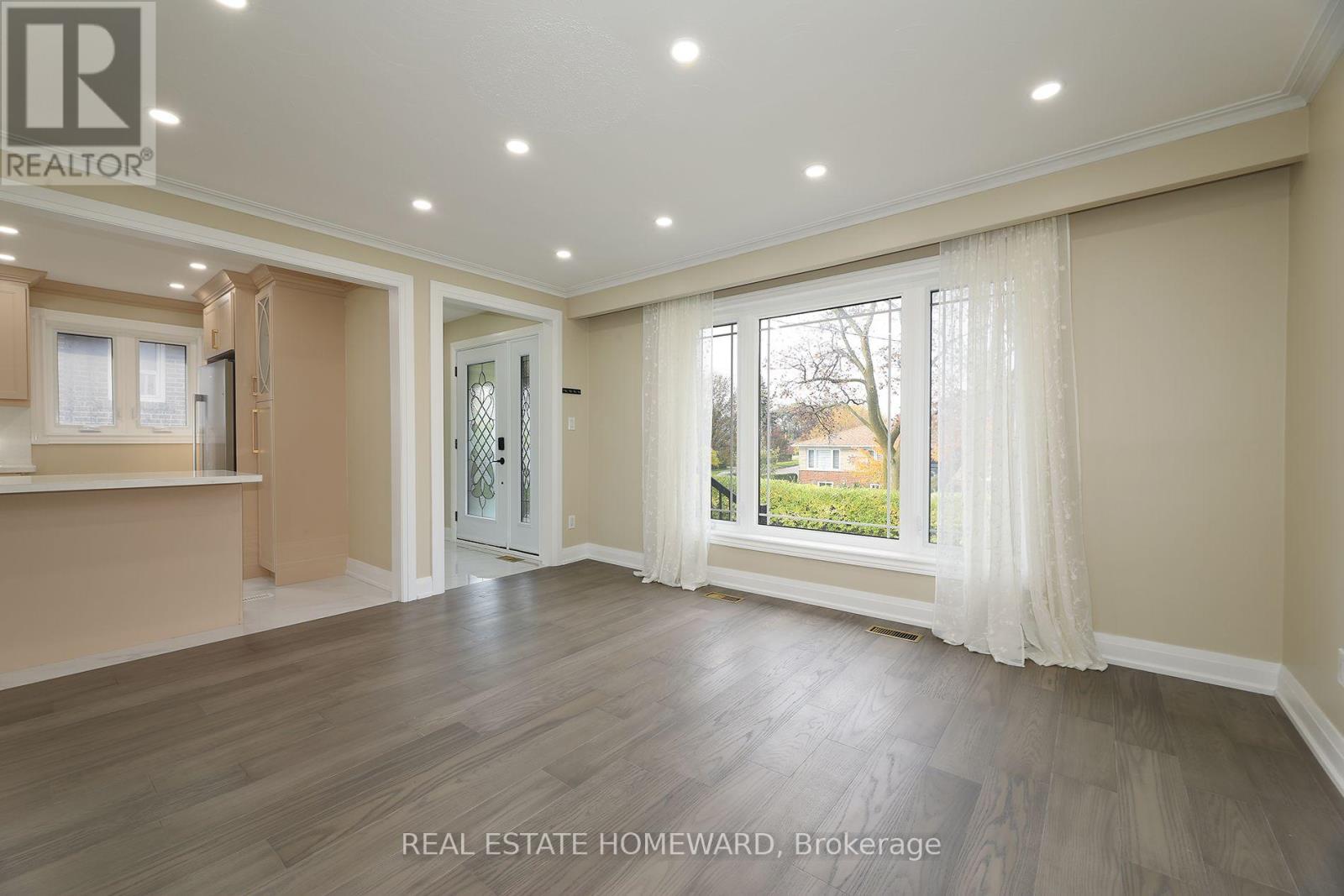 Upper - 36 Kim Court, Toronto, Ontario  M1K 3R6 - Photo 19 - E14033784