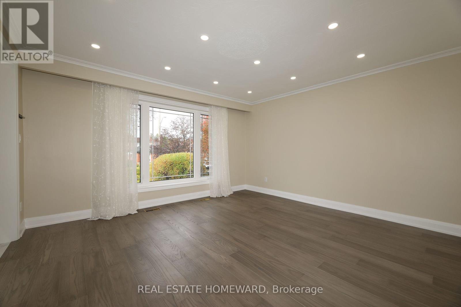 Upper - 36 Kim Court, Toronto, Ontario  M1K 3R6 - Photo 21 - E14033784