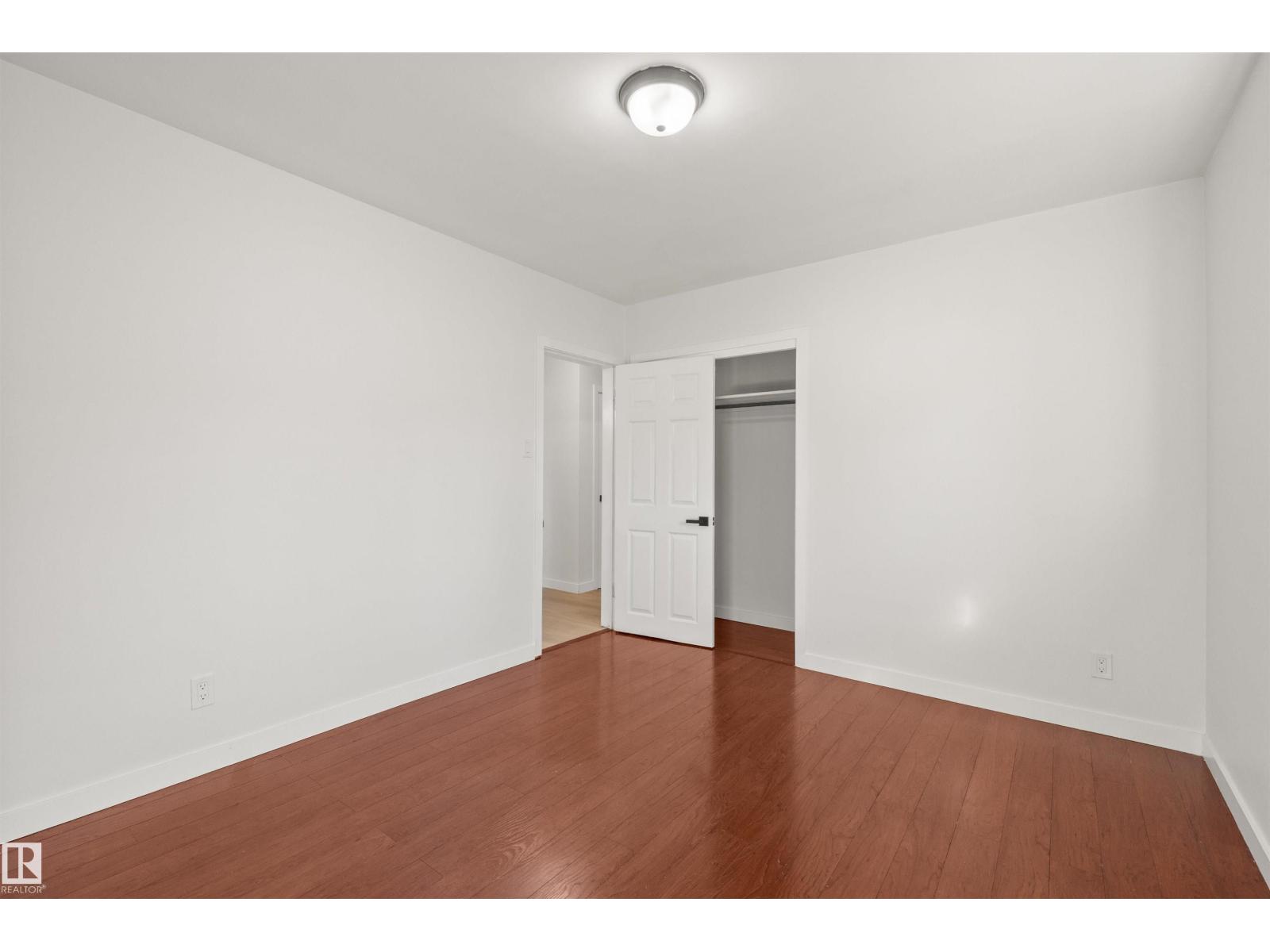10428 64 AV NW NW