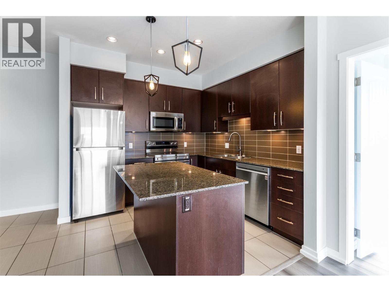 406 22290 North Avenue, Maple Ridge, British Columbia  V2X 8Z8 - Photo 15 - R3174623