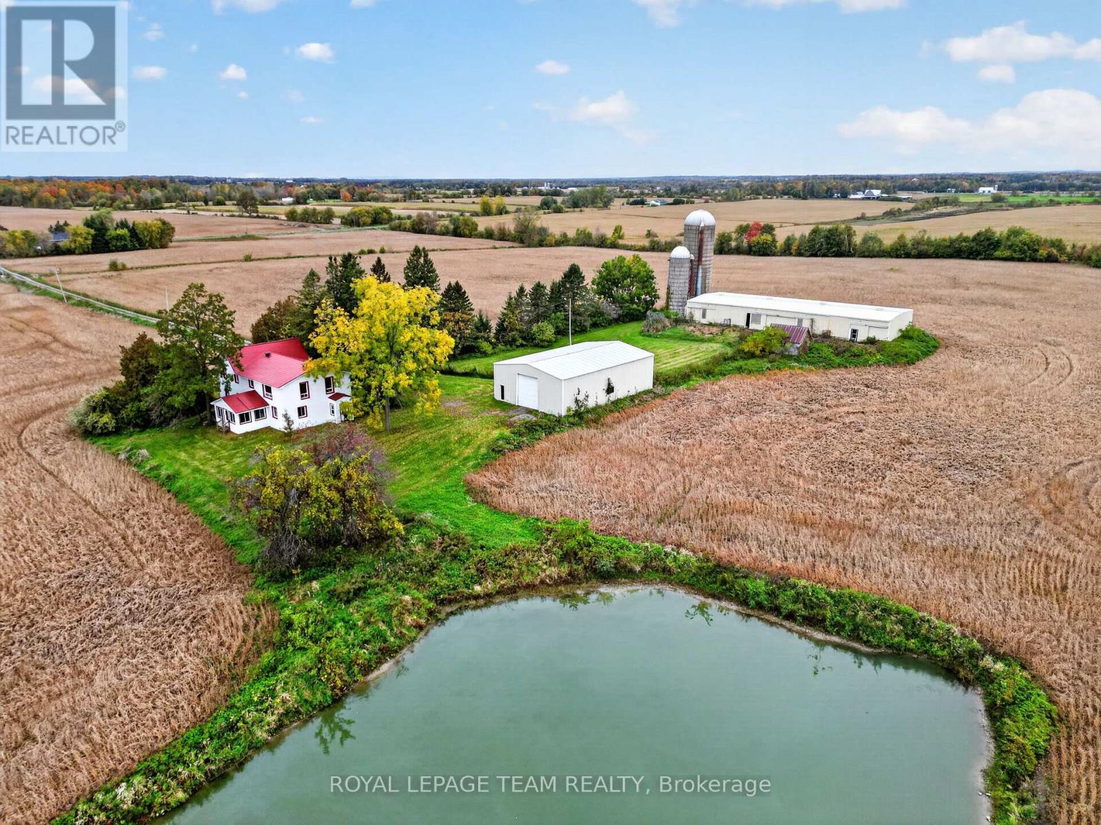 5523 CLAYTON ROAD, Ottawa, Ontario