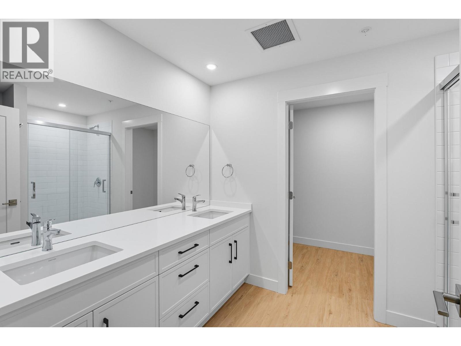 1844 Qu'Appelle Boulevard Unit# 204