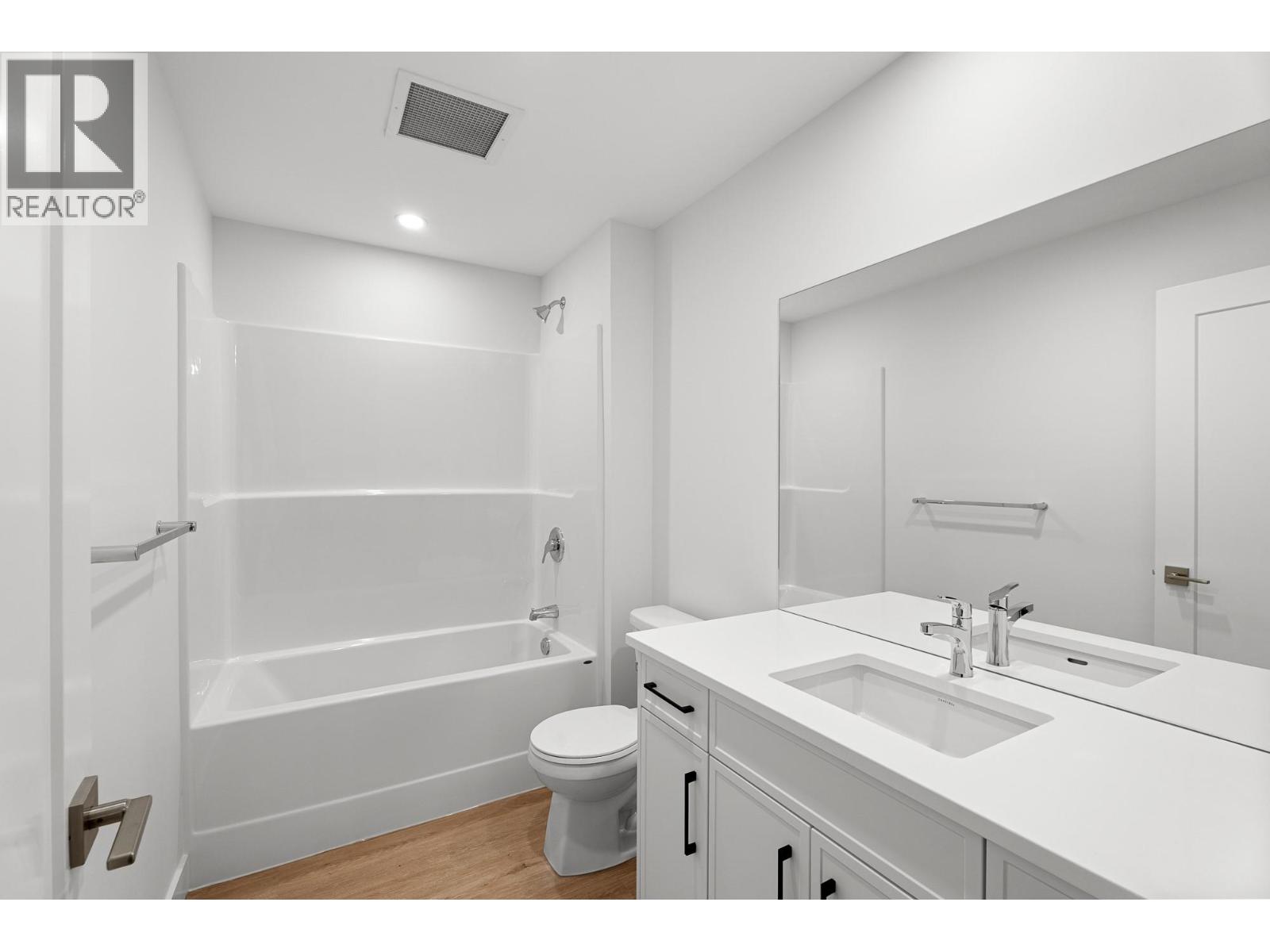 1844 Qu'Appelle Boulevard Unit# 204