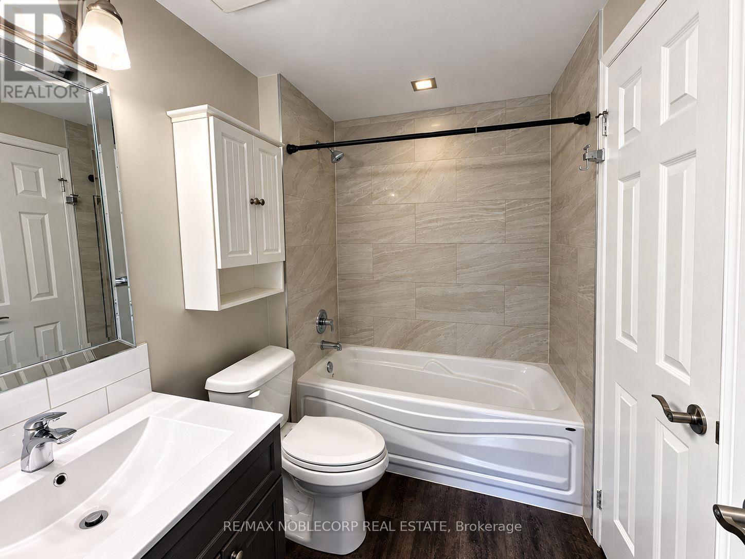 267 Dunsmore Lane, Barrie (Georgian Drive), Ontario  L4M 7A7 - Photo 15 - S14033788