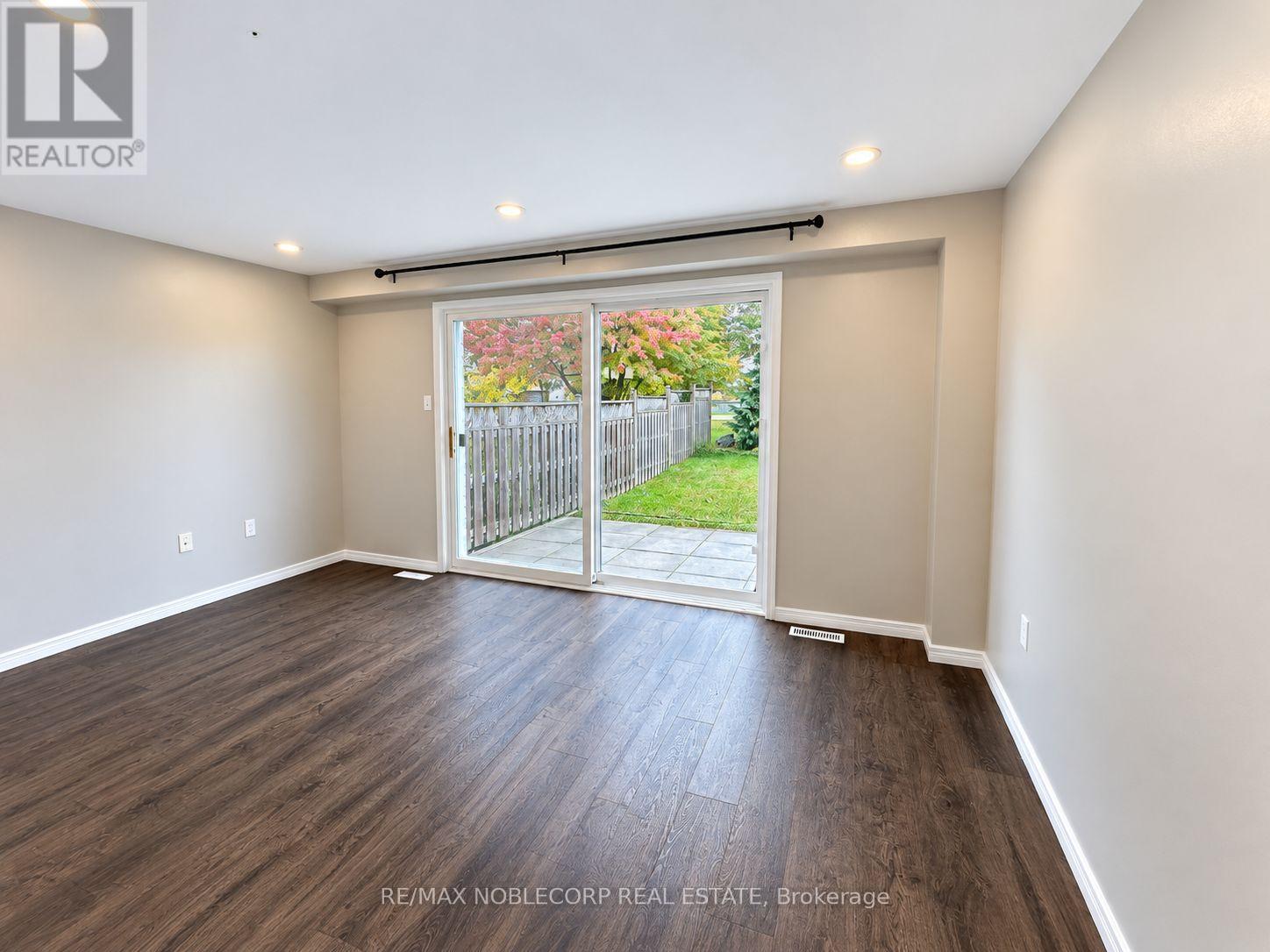 267 Dunsmore Lane, Barrie (Georgian Drive), Ontario  L4M 7A7 - Photo 7 - S14033788