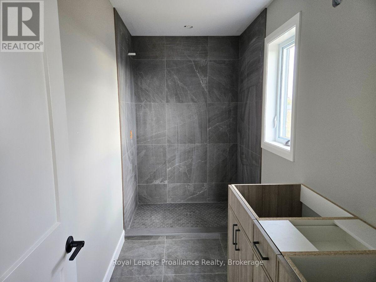 15 Horton Court, Belleville, Ontario  K8P 0G7 - Photo 9 - X13014608