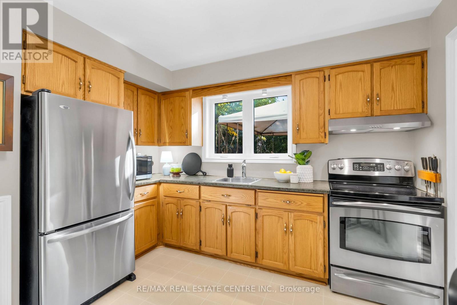11 Dawson Crescent, Halton Hills, Ontario  L7G 1H3 - Photo 25 - W14033744