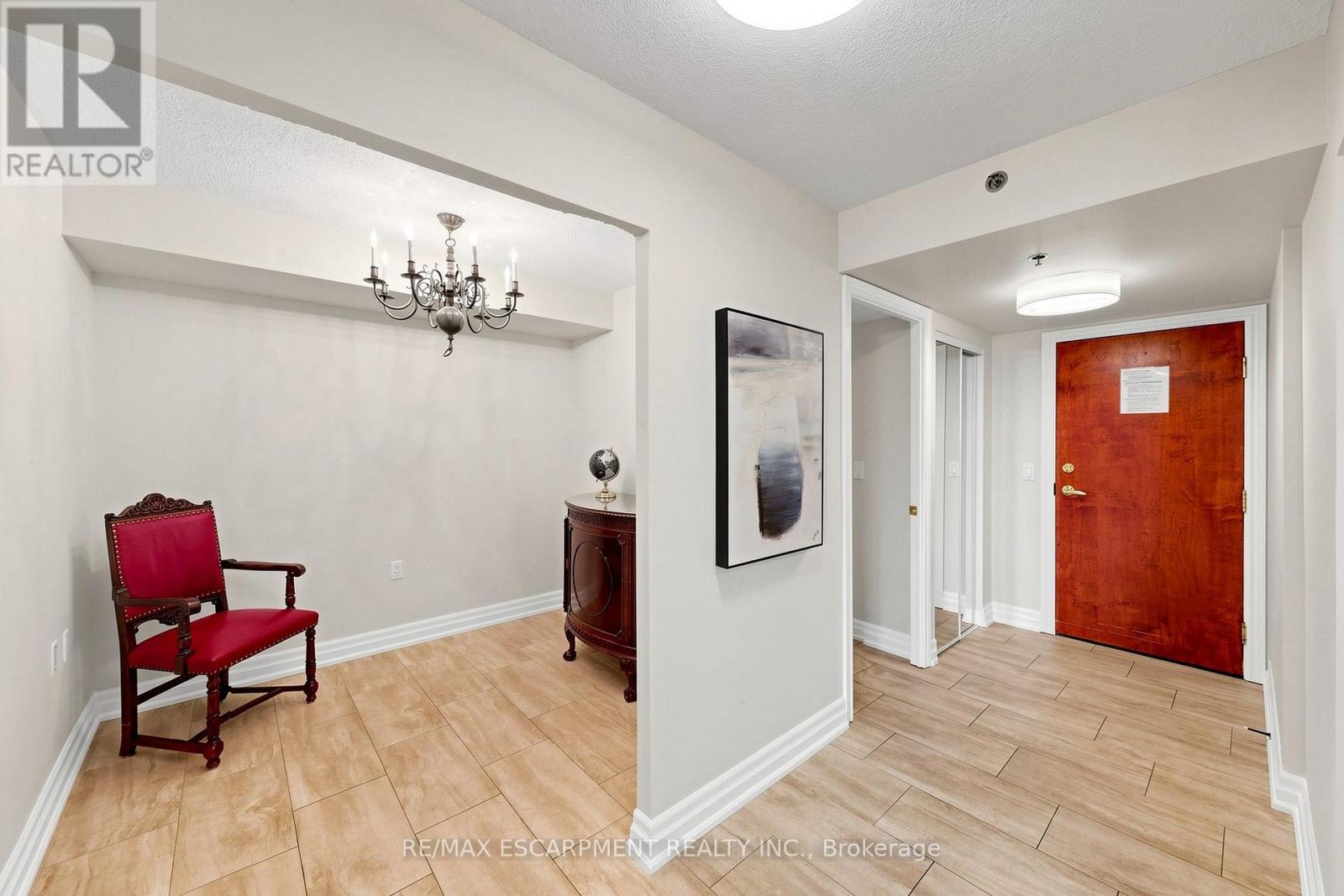 2416 - 100 Burloak Drive, Burlington, Ontario  L7L 6P6 - Photo 7 - W14033798
