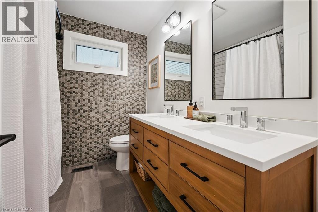 38 Yule Place, Kitchener, Ontario  N2B 2J8 - Photo 22 - 40871164