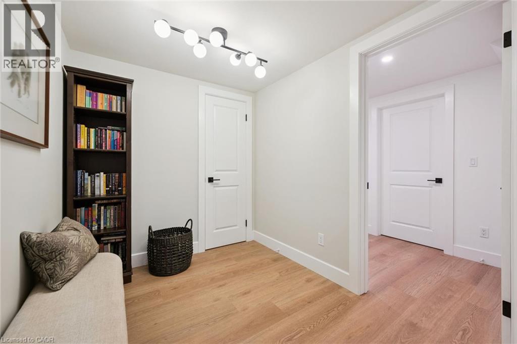 38 Yule Place, Kitchener, Ontario  N2B 2J8 - Photo 31 - 40871164