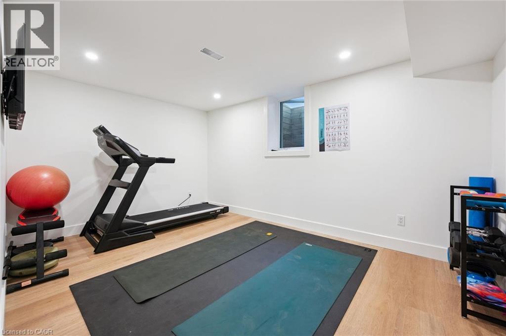 38 Yule Place, Kitchener, Ontario  N2B 2J8 - Photo 35 - 40871164