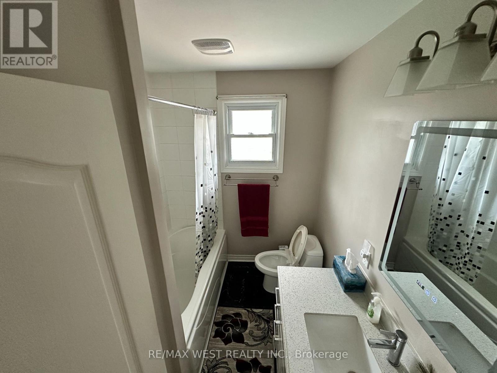 53 Bloomfield Avenue, St. Catharines, Ontario  L2P 1X2 - Photo 14 - X14033774