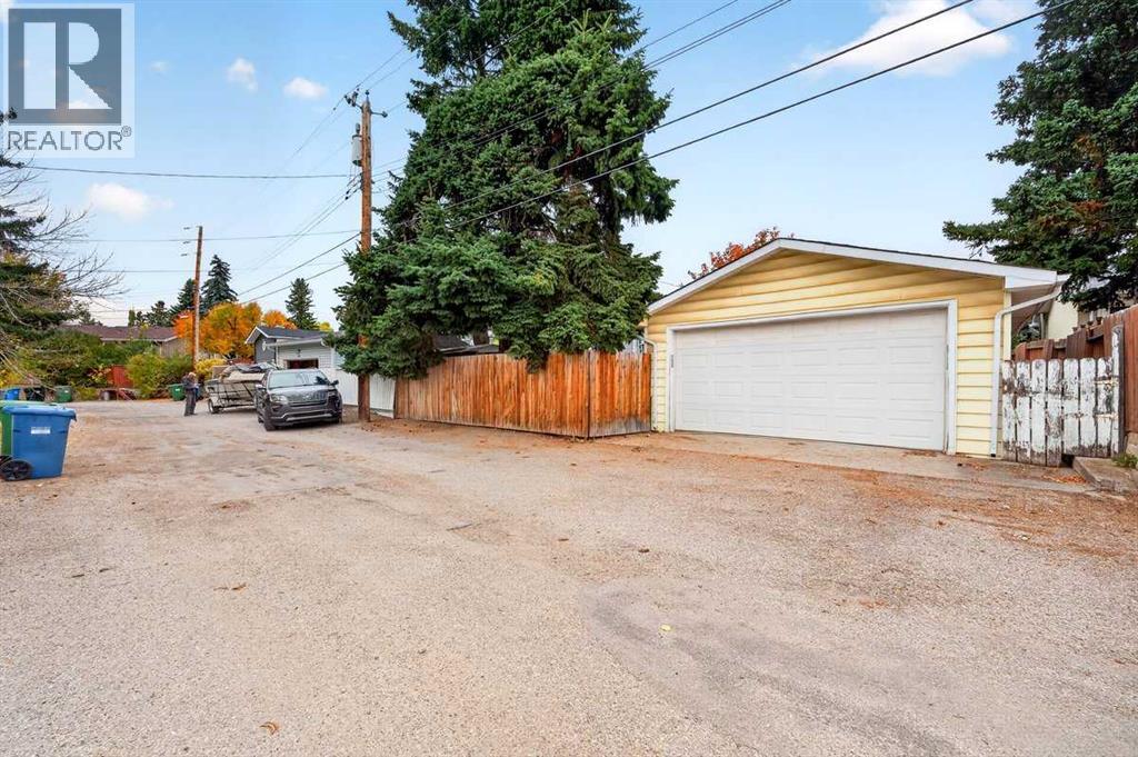 255 Huntridge Way NE, Calgary, Alberta  T2K 4C4 - Photo 34 - A2351748
