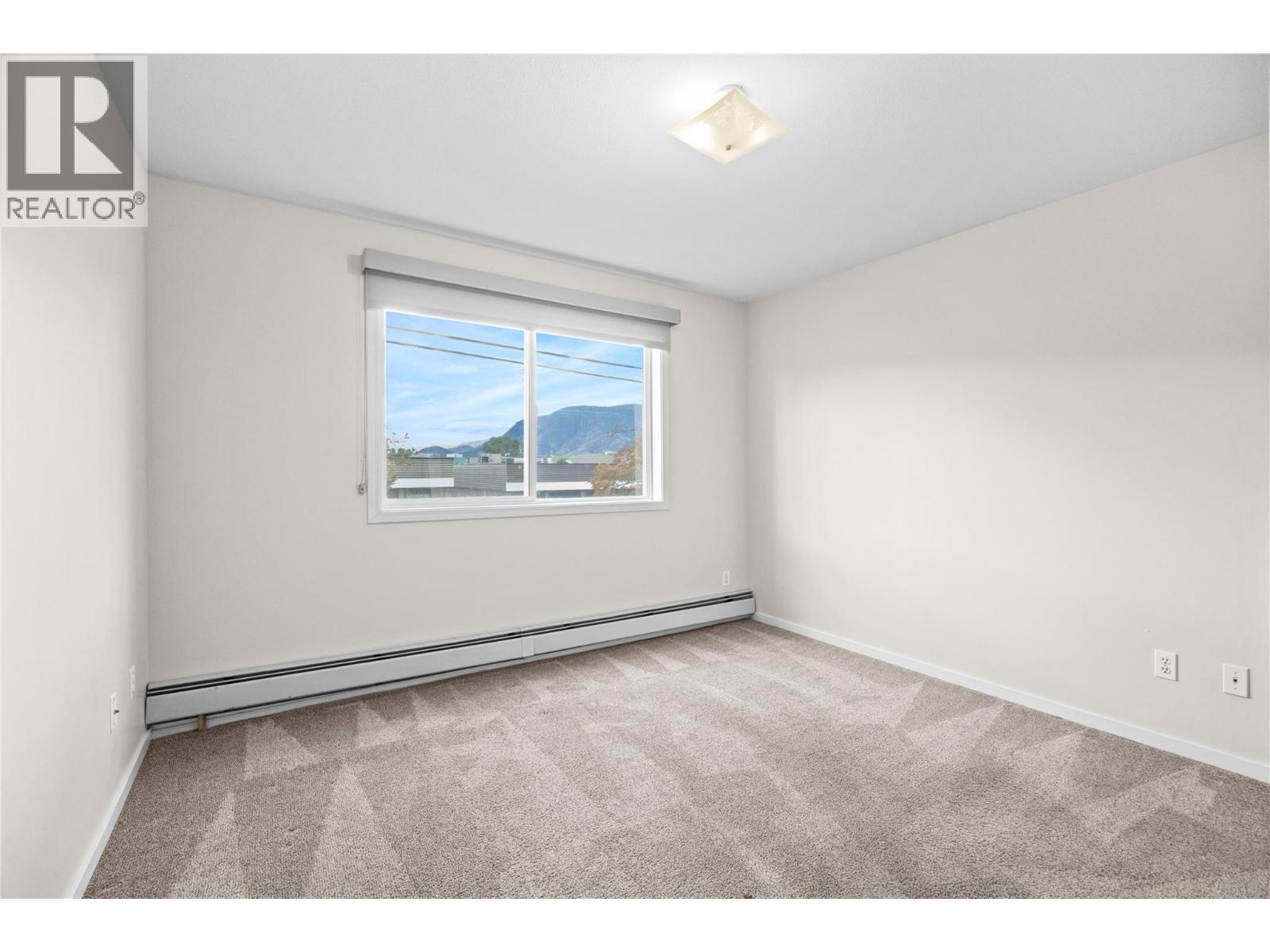 43 & 83 Calgary Avenue Penticton Photo 7
