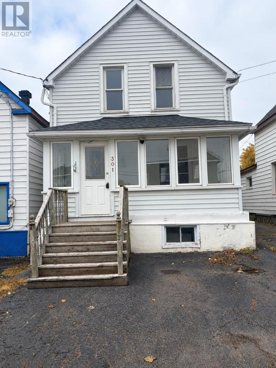 301 Beverley St, Sault Ste. Marie, Ontario  P6A 1S3 - Photo 1 - SM262879