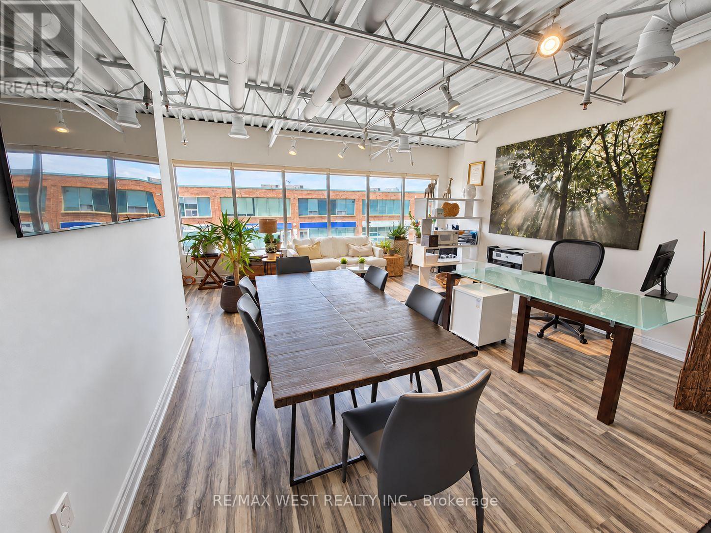 17 - 115 Woodstream Boulevard, Vaughan, Ontario  L4L 8K5 - Photo 7 - N12501824